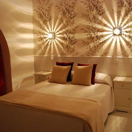 Hostal Petite Maman-2